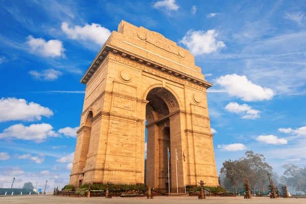 Mathura to Delhi Taxi